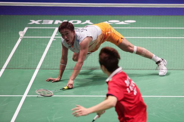 世界杯直播下载-遭到“反噬”的桃田贤斗：唯有不破不立方能重回巅峰