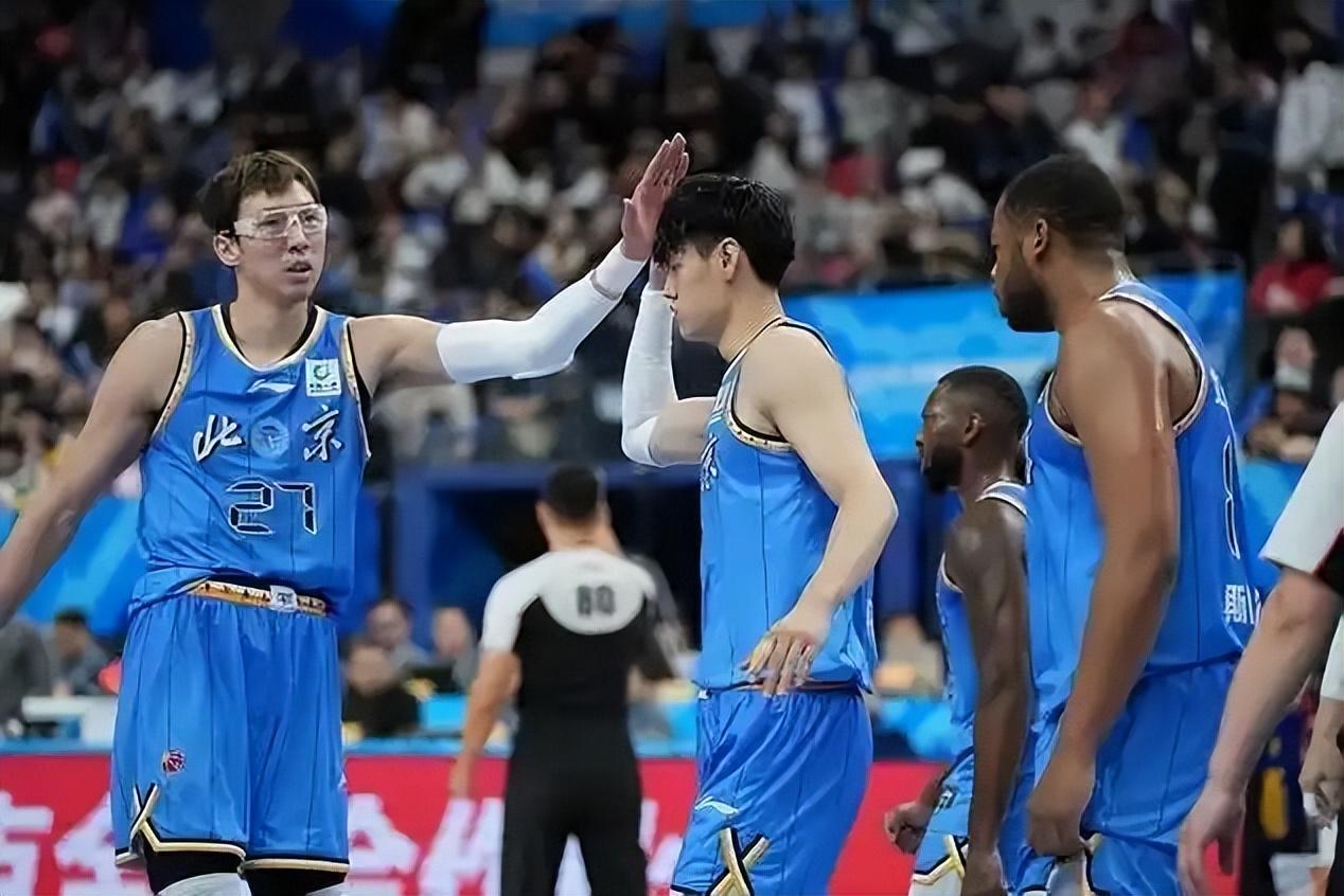 世界杯手机直播-CBA排行榜大变：北京掉出前5浙江挤进前4，广东冲第1，上海9连胜