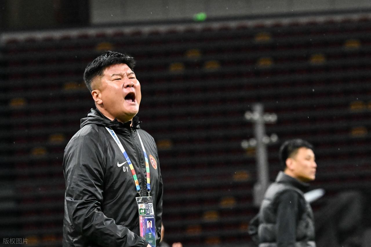 世界杯官方直播平台-中超第二轮最差阵容出炉！拉唐领衔，红黄牌扎堆，李金羽意外上榜