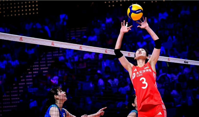 世界杯比赛回放-刁琳宇32岁生日闺蜜送上祝福！最后一舞推迟，重返国家队身兼两职|中国女排|二传|国际排联|郑益昕|教练_新浪体育_新浪新闻